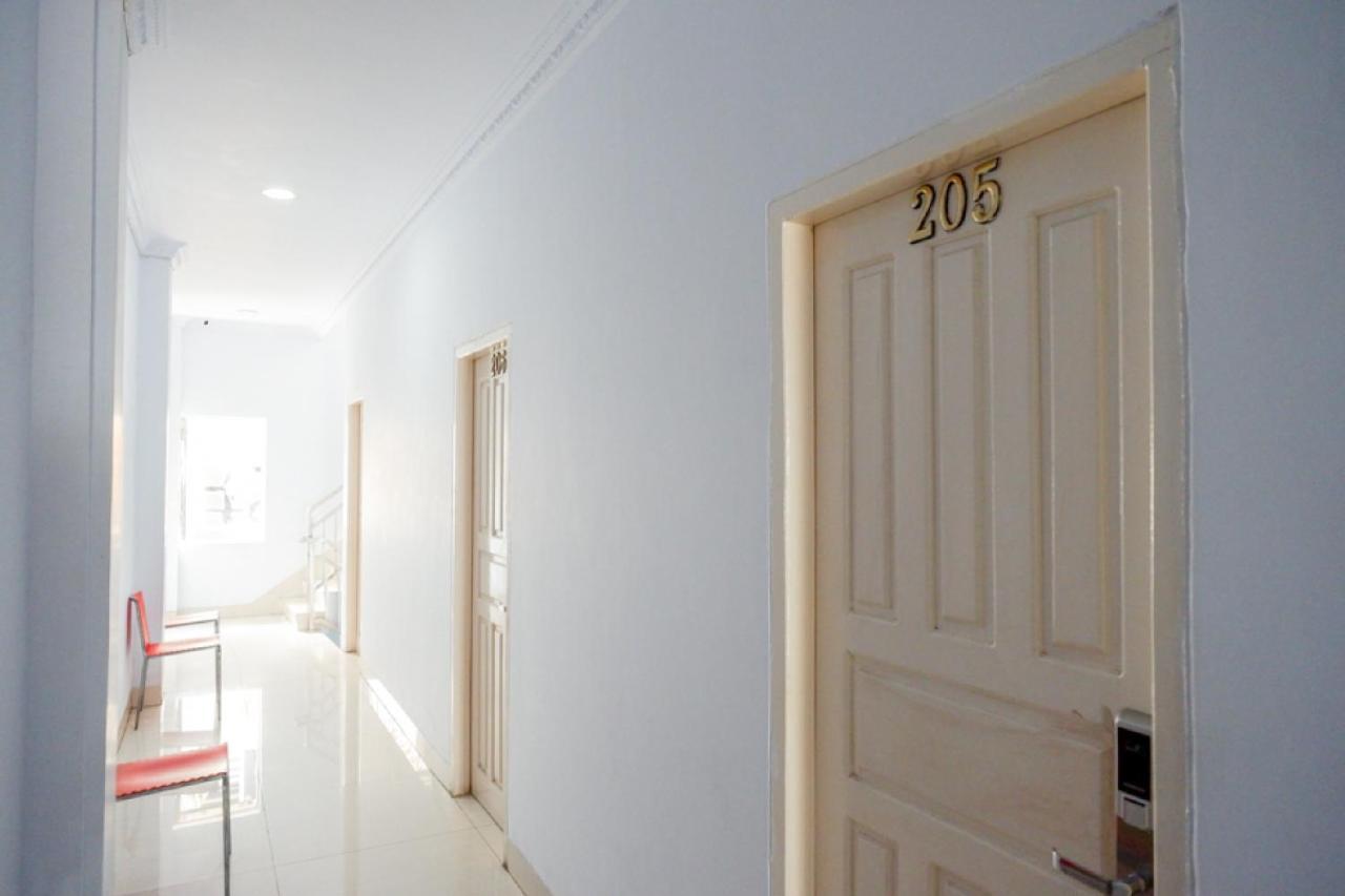 Reddoorz @ Hotel Bravo Pantai Kamali Bau Bau Baubau Luaran gambar