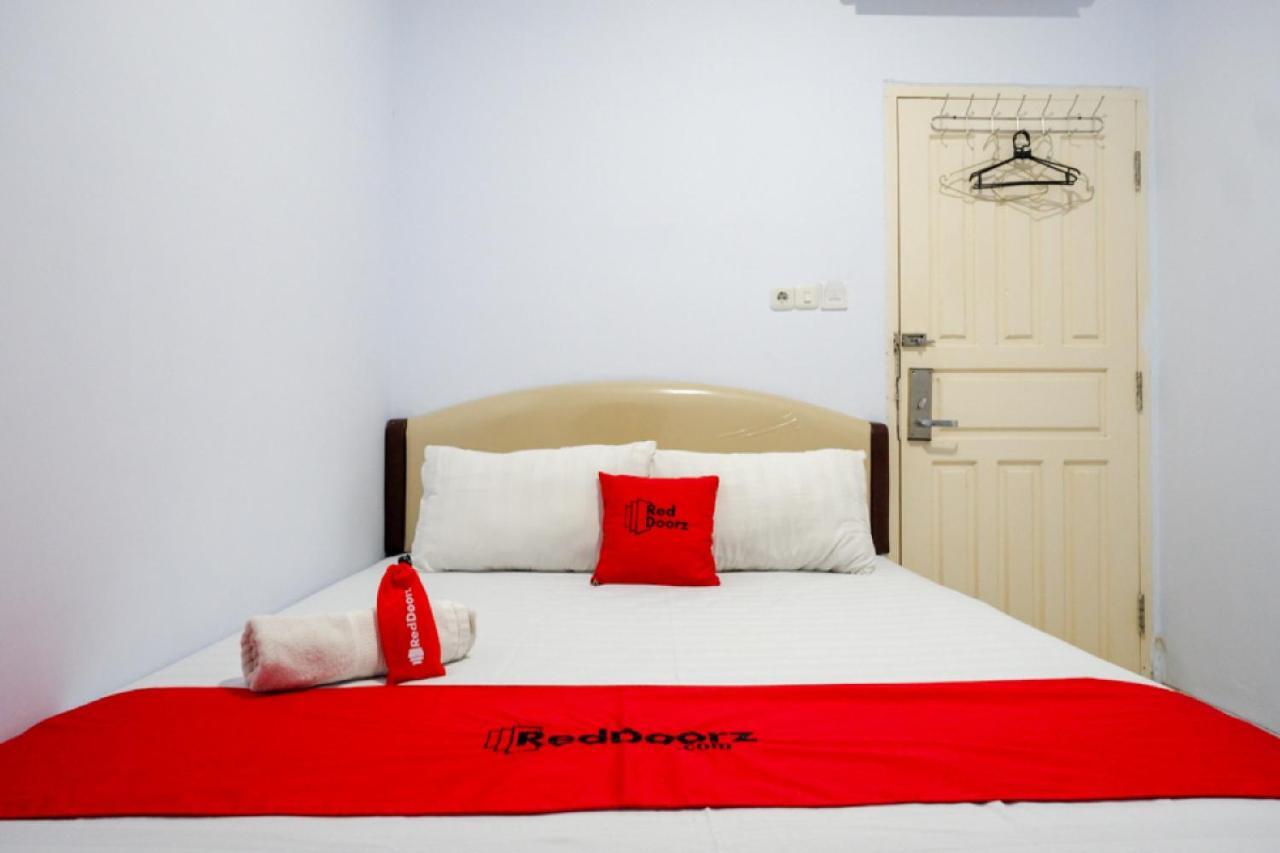 Reddoorz @ Hotel Bravo Pantai Kamali Bau Bau Baubau Luaran gambar